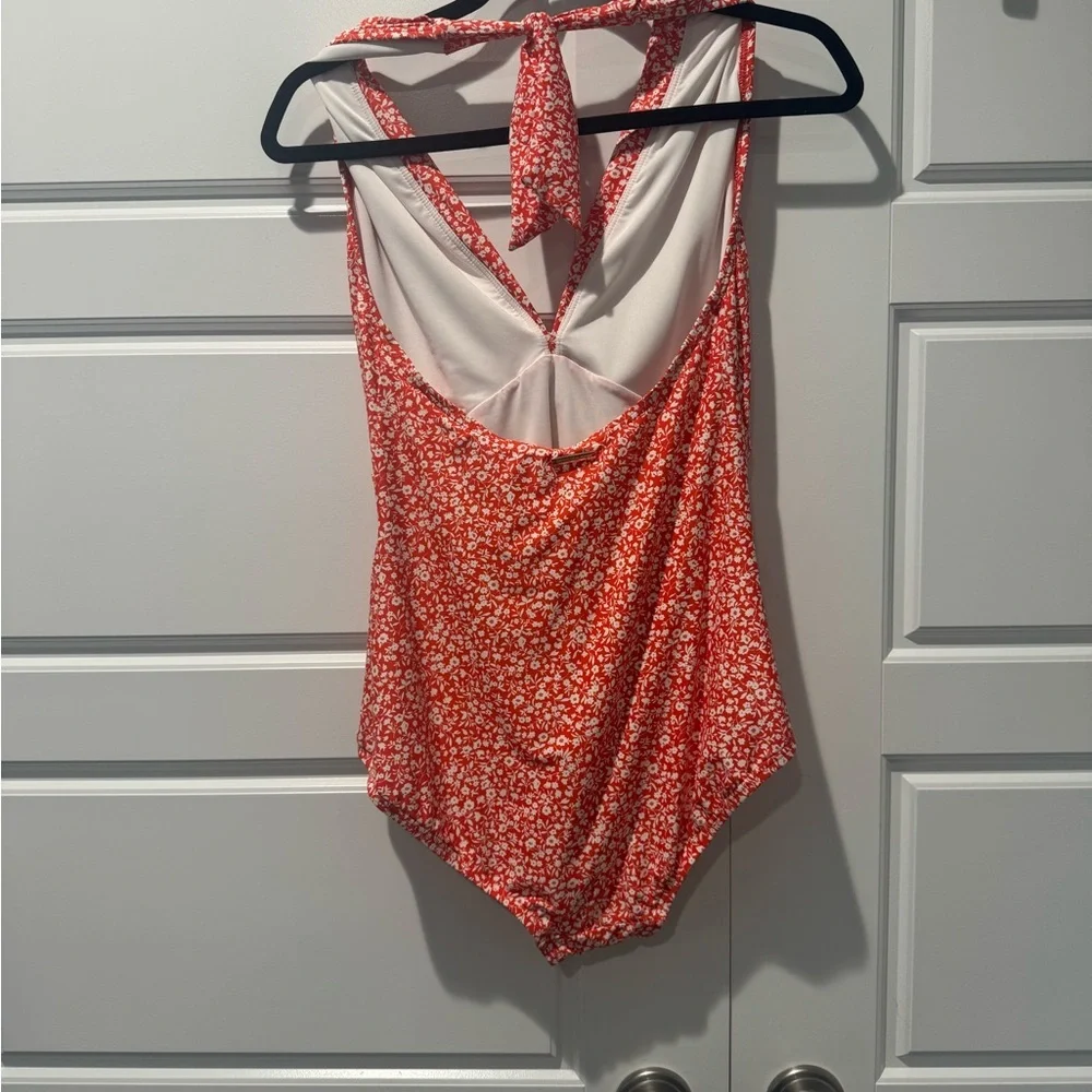 Michael Michael Kors Women's 236282 V-Twist Halter One-Piece Swimsuit Size 16 - Picture 6 of 8